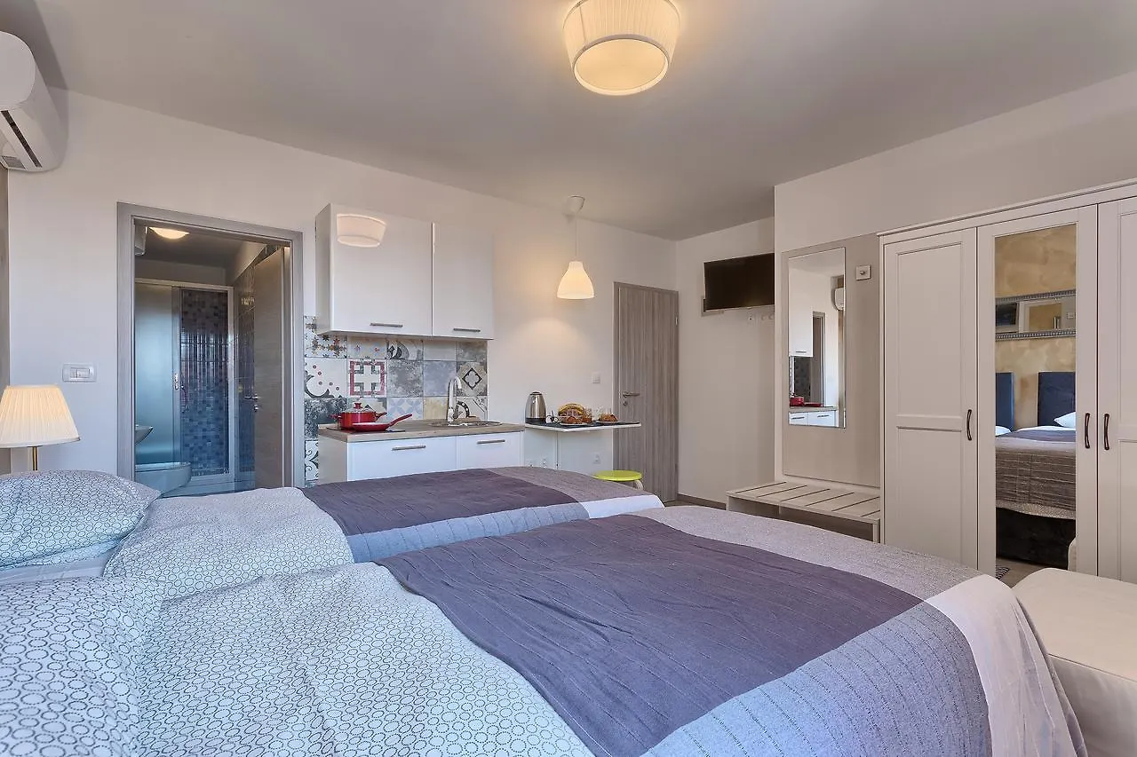 Luxury Flats In City Centre Pola 3*,  Croazia