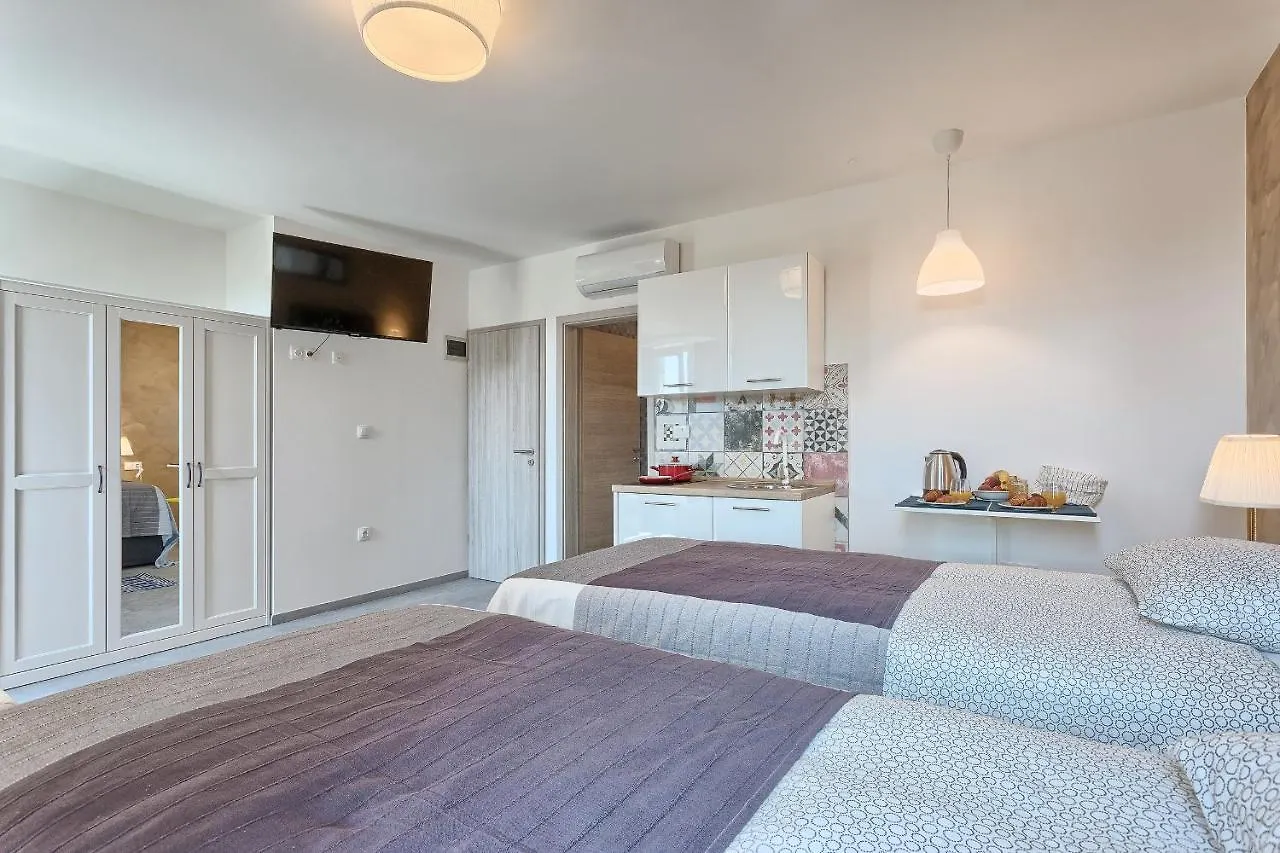 *** Affittacamere Luxury Flats In City Centre Pola Croazia