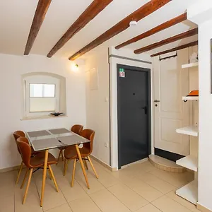  Appartamento Split Inn Apartments Croazia
