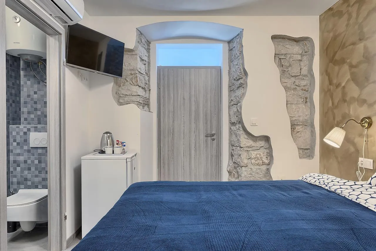 Guest house Luxury Flats In City Centre Pula